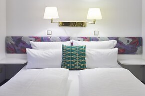 Bernstein Villa Kastania