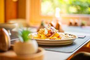 Bernstein Villa Kastania