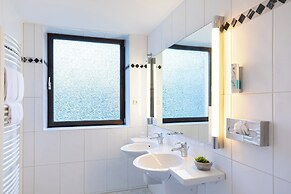 Garner Hotel Cologne East by IHG