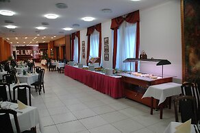 Hotel Benczur