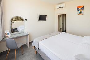 Hotel Benczur