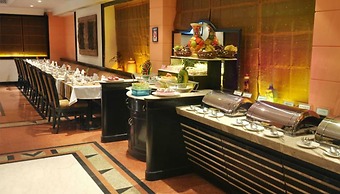 Fariyas Hotel