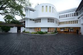 Casino Hotel - Cgh Earth, Cochin