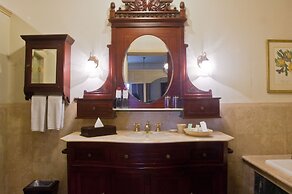 Hotel Majapahit Surabaya - MGallery