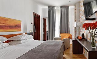 De La Pace, Sure Hotel Collection by Best Western