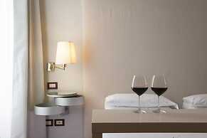 De La Pace, Sure Hotel Collection by Best Western