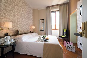 De La Pace, Sure Hotel Collection by Best Western