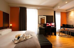 De La Pace, Sure Hotel Collection by Best Western