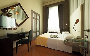 De La Pace, Sure Hotel Collection by Best Western