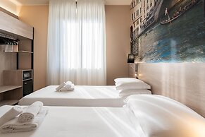 Jet Hotel, Sure Hotel Collection by Best Western