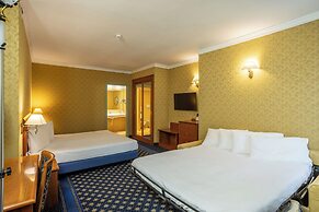 Hotel Ovest