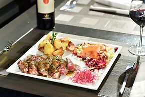 Hotel Ovest