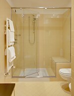 Hotel Ovest