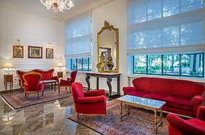 Majestic Palace Hotel