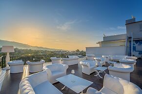 Majestic Palace Hotel