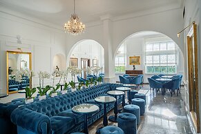 Majestic Palace Hotel