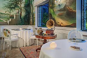 Majestic Palace Hotel