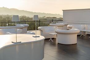 Majestic Palace Hotel