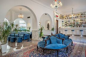 Majestic Palace Hotel