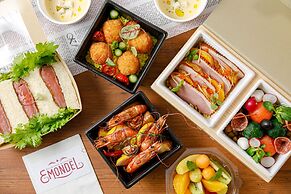 Shin-Osaka Esaka Tokyu REI HOTEL