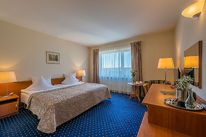 Grata by Centrum Hotels