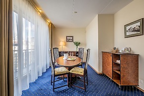 Grata by Centrum Hotels