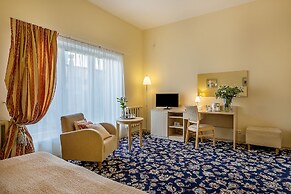 Grata by Centrum Hotels