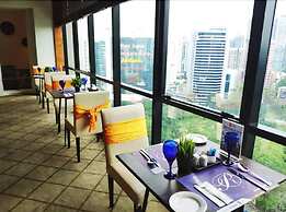 Pacific Regency Hotel Suites