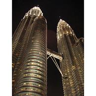 Pacific Regency Hotel Suites