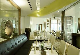 Pacific Regency Hotel Suites