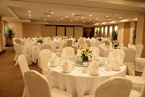 Pacific Regency Hotel Suites