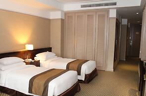 Pacific Regency Hotel Suites