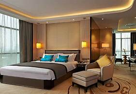 Pacific Regency Hotel Suites