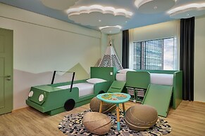 Renaissance Kuala Lumpur Hotel & Convention Centre