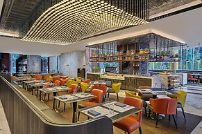 Renaissance Kuala Lumpur Hotel & Convention Centre