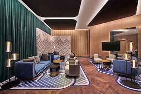 Renaissance Kuala Lumpur Hotel & Convention Centre