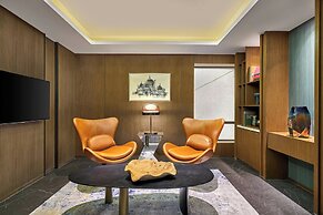 Renaissance Kuala Lumpur Hotel & Convention Centre