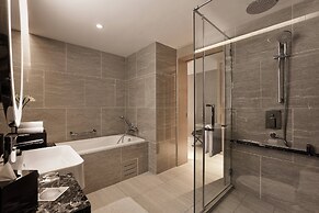 Renaissance Kuala Lumpur Hotel & Convention Centre