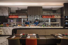 Renaissance Kuala Lumpur Hotel & Convention Centre