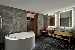 Renaissance Kuala Lumpur Hotel & Convention Centre