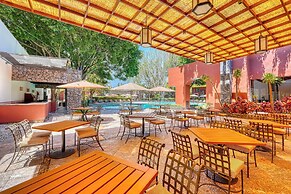 Hacienda Jurica by Brisas