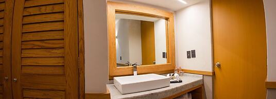 Hacienda Jurica by Brisas