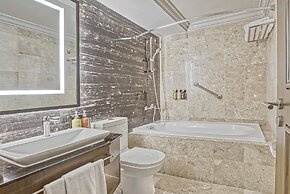 Holiday Inn & Suites Manila Galleria by IHG