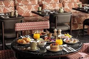 EVOLUTION Valbom Hotel