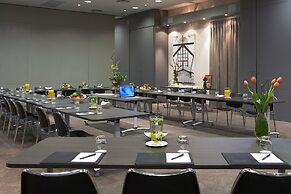 Victoria and Alfred Hotel by NEWMARK