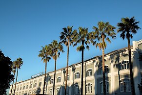 Victoria and Alfred Hotel by NEWMARK