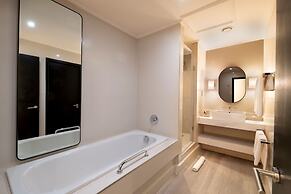 Victoria and Alfred Hotel by NEWMARK