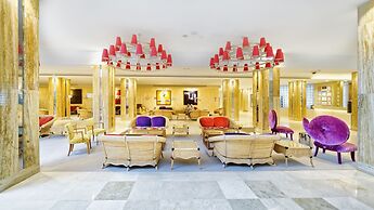 Bull Reina Isabel & Spa