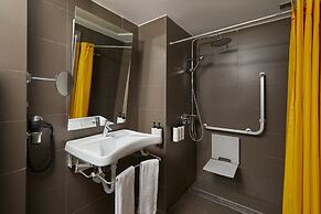 voco Madrid Retiro by IHG