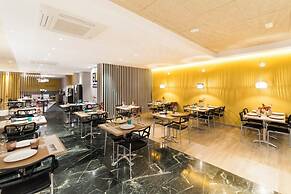 Hotel Sercotel Tres Luces